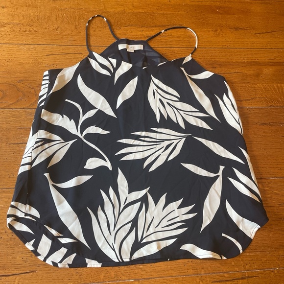 LOFT Tops - LOFT Monochrome Navy and White  Leaf Pattern Tank Top